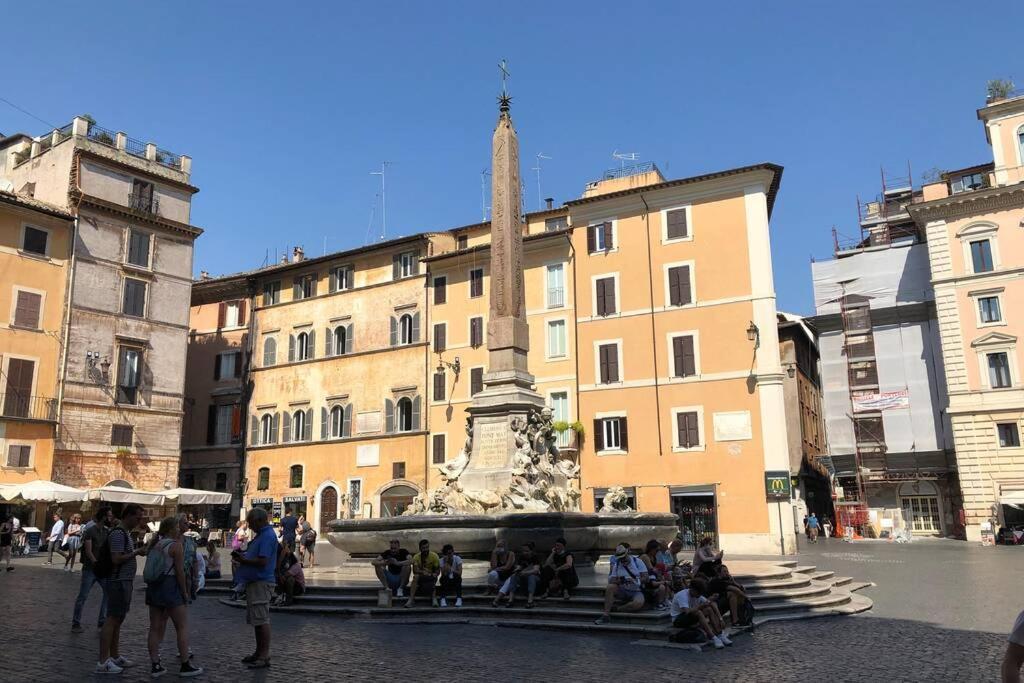 Chiara'S Place At Pantheon - Your Apt In Rome Bagian luar foto