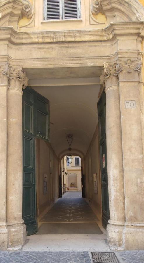 Chiara'S Place At Pantheon - Your Apt In Rome Bagian luar foto